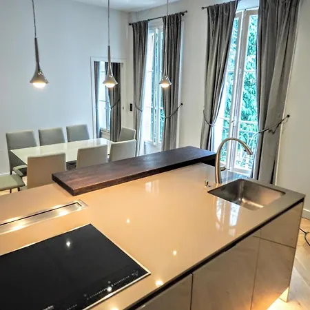 Quai Dorsay Exception In Appartamento *