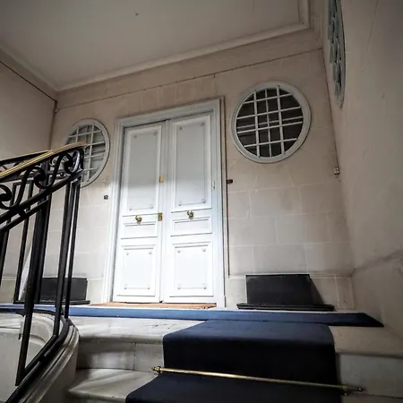 Quai Dorsay Exception In